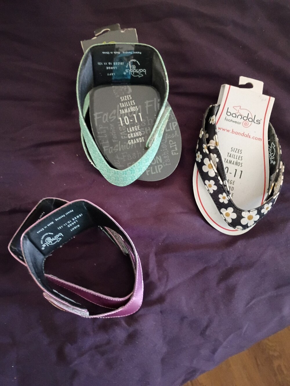 Womens Flip Flop Sandals - Mint Green, Black Flora Daisy , Purple / Pinkish .. B